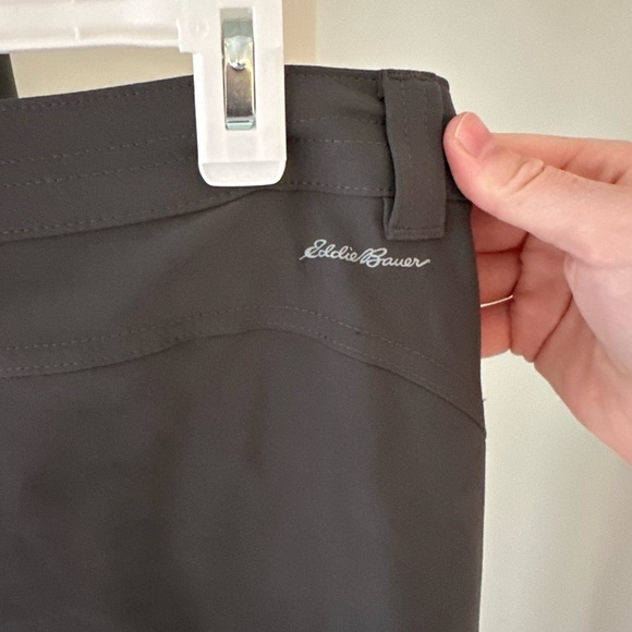 Eddie Bauer Gray Cargo Pants Lightweight Performance - Picture 9 of 9